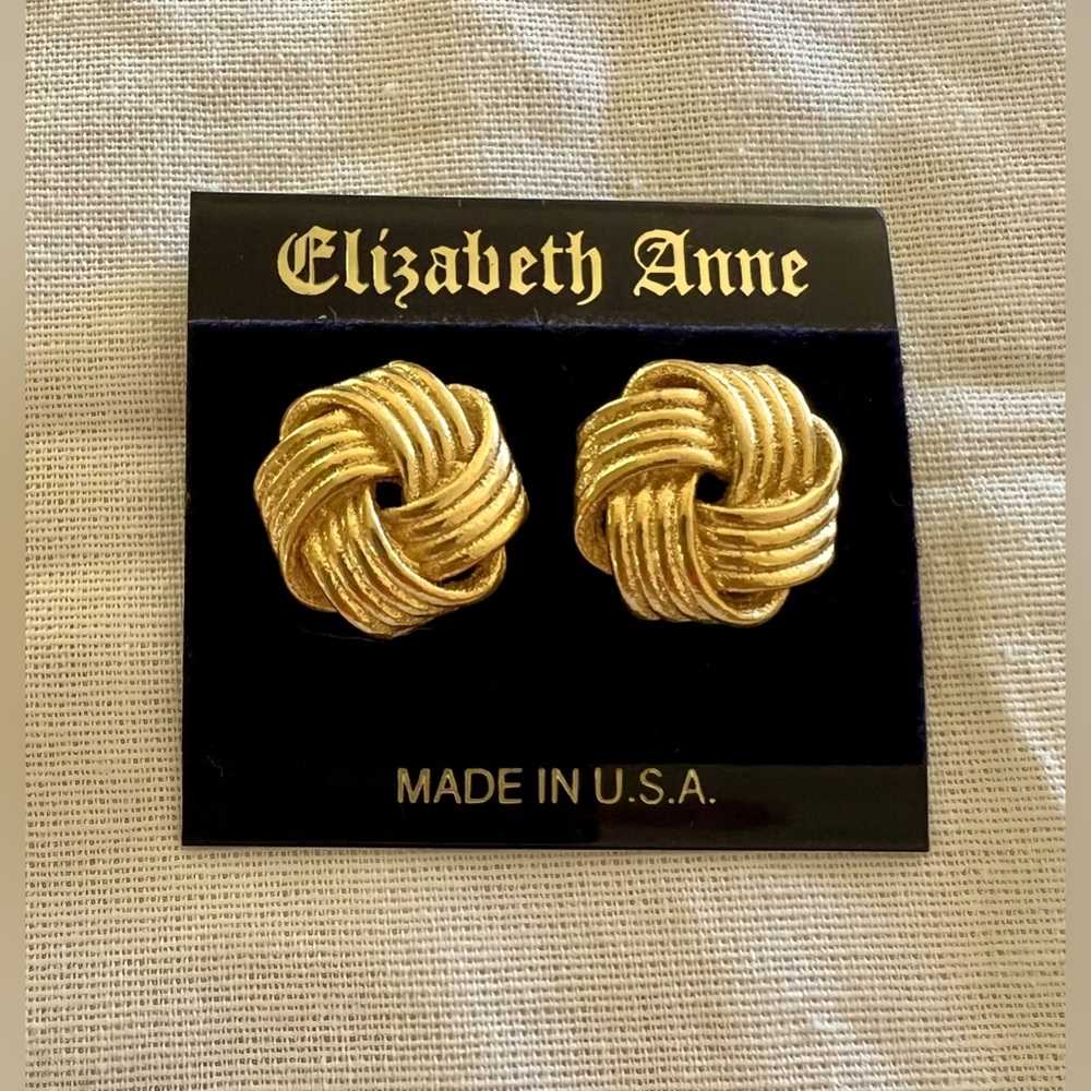 Elizabeth Anne gold vintage earrings.